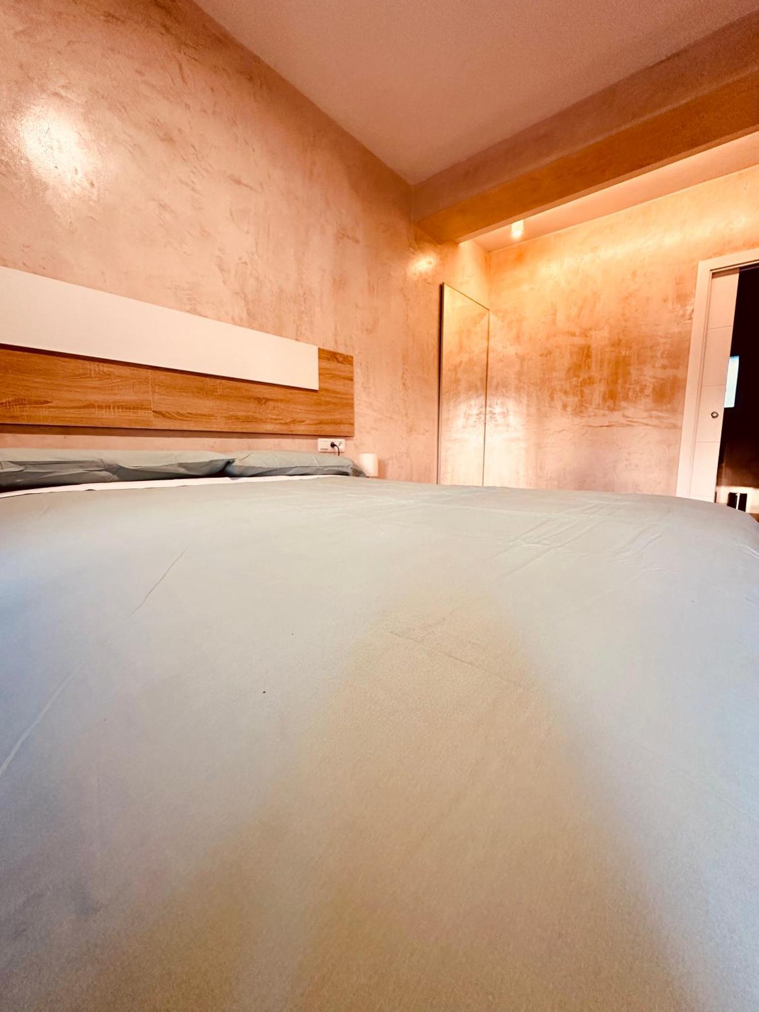 Cherry Jacuzzi Apartment รอนดา ภายนอก รูปภาพ